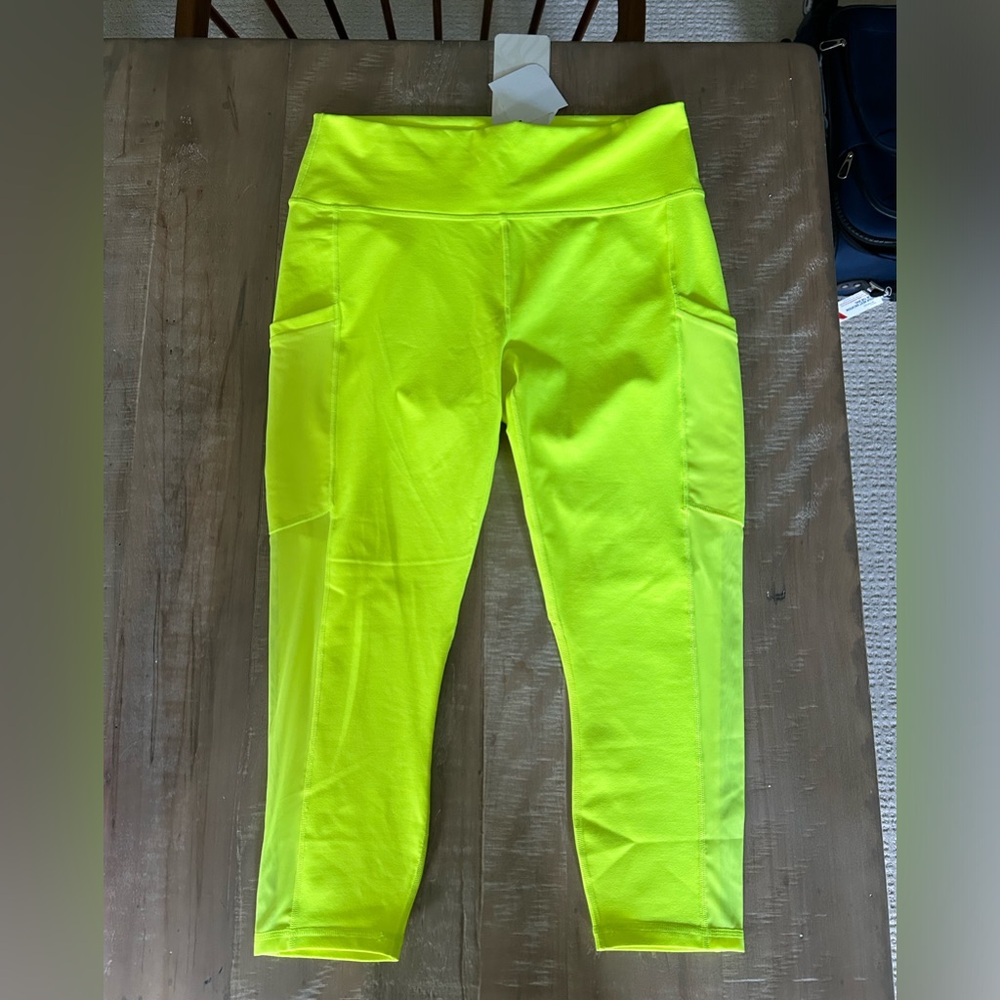 Fabletics On-The-Go Capri